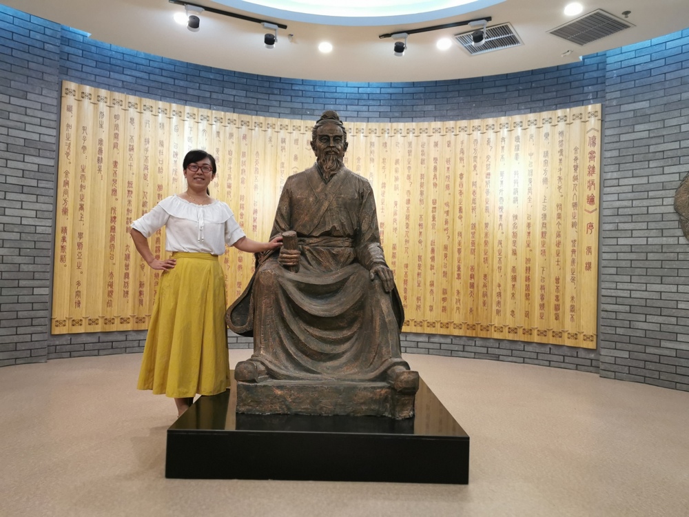 张亚萍 张亚萍