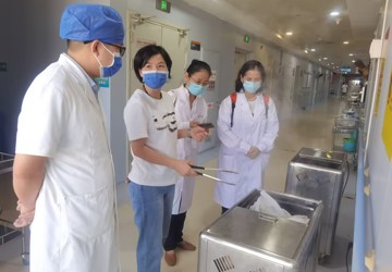 教研室全体教师到广西国际壮医医院带教和观摩学习