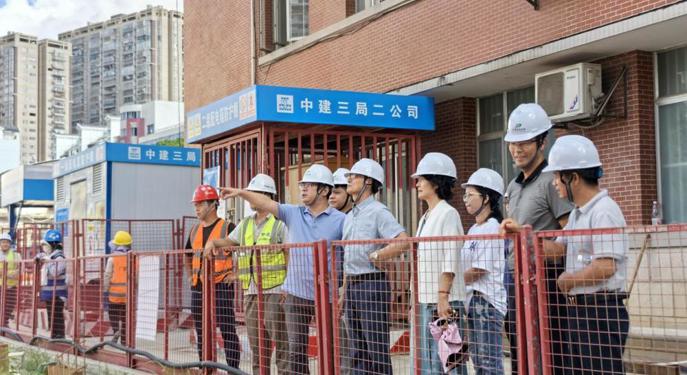 学校开展国庆节假前校园安全检查