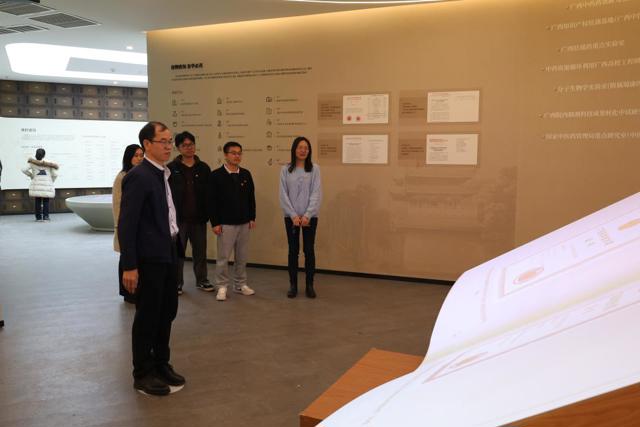 宣传部党支部赴校史馆开展主题党日活动