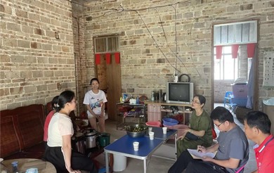 第一临床医学院教学党总支开展“我为群众办实事”暑期家访活动