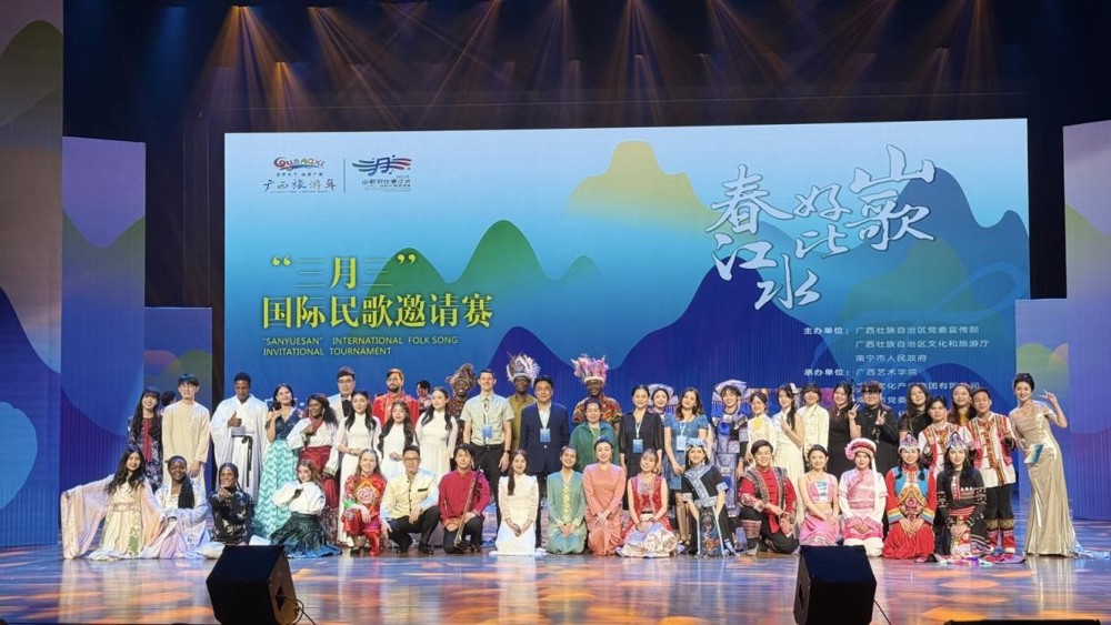 比赛现场合影 比赛现场合影