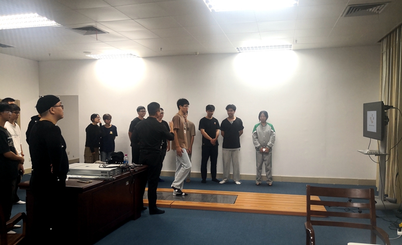 学生在演示 学生在演示