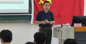 传承红色基因 筑梦骨伤征程——我院举办2025级中医骨伤科学新生党课培训