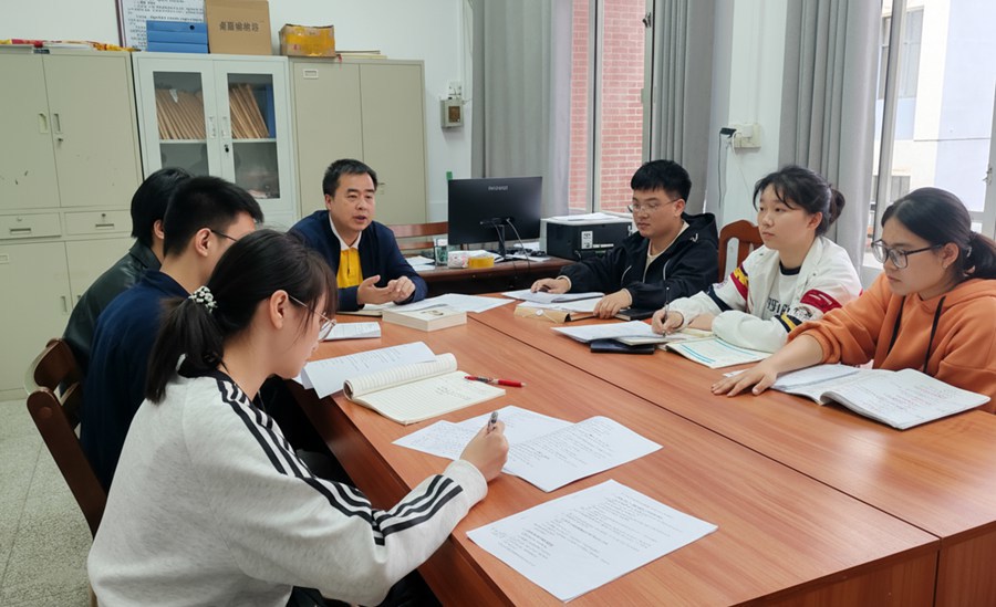 学生第一党支部学习