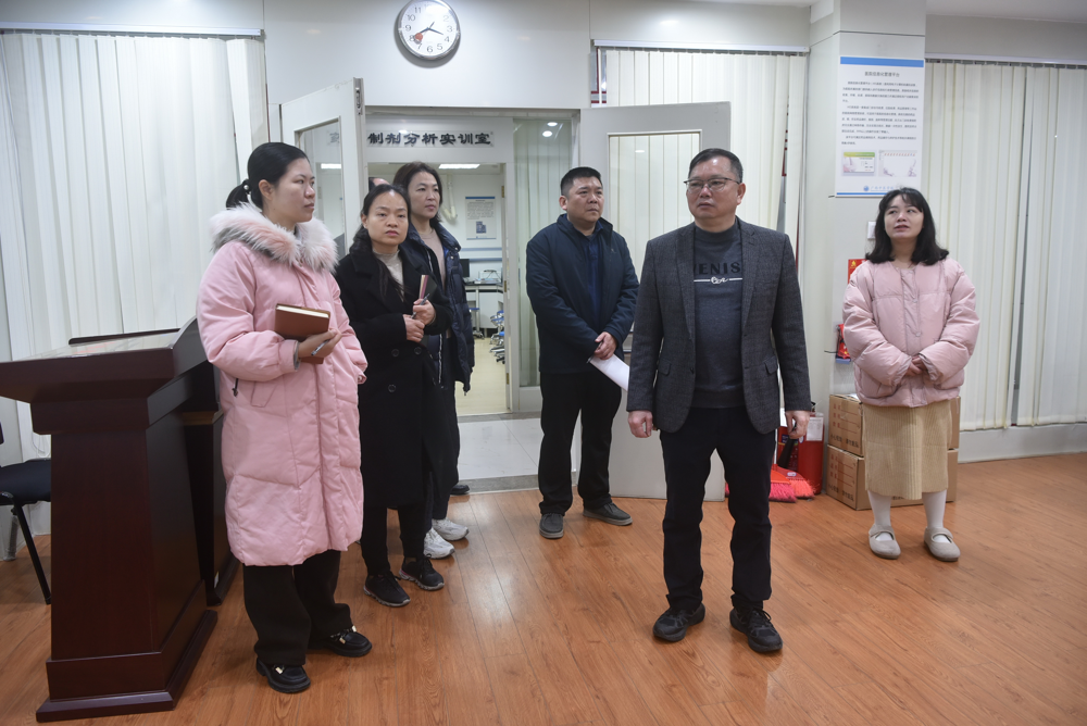 林原在东葛校区检查 林原在东葛校区检查