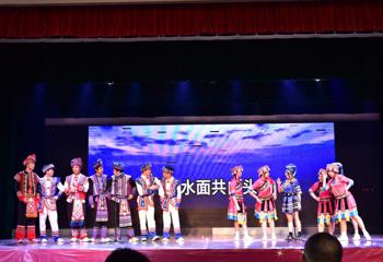八桂同心迎 “三月三”   民族团结谱华章——广西中医药大学附设中医学校举办民族文化节活动
