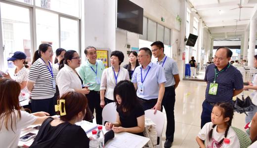 广西中医药大学高等职业技术学院、附设中医学校（广西中医学校）2026级新生顺利报到