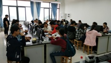 基础医学院顺利完成“广西中医药大学2017年秋季学期2016级中医、临床第一分阶段考试”工作