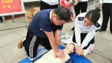 情系社区，关爱健康——广西中医药大学传统保健体育教研室与邕宁区人民医院联合义诊活动