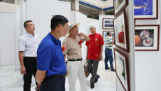 “壮美北部湾 健康海洋药”海洋中药生态摄影科普展在我校开展