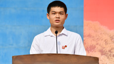 我校举行2021级新生开学典礼