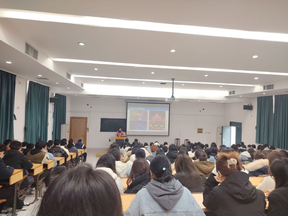 明秀校区2022级 春季学期第一次班会.jpeg 明秀校区2022级 春季学期第一次班会.jpeg