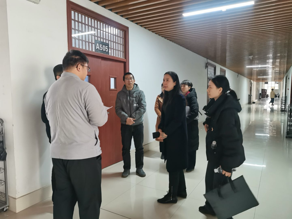 课后校院双方就地交流 课后校院双方就地交流