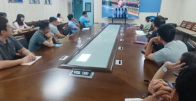 广西海洋药物重点实验室组织收看中国人民抗日战争暨世界反法西斯战争胜利80周年纪念大会