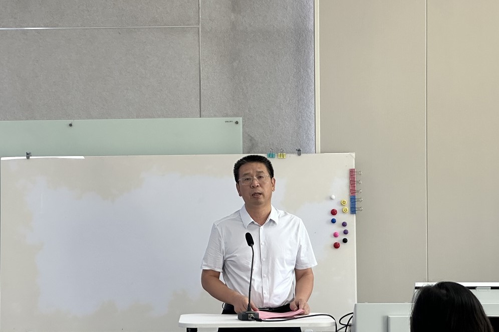 学校副校长岳桂华讲话 学校副校长岳桂华讲话