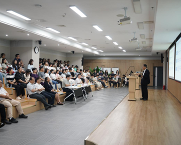 我校举办中医药高层次人才培养基地 “名家大讲堂”学术报告会