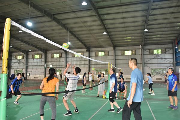后勤工会小组VS机关工会小组 后勤工会小组VS机关工会小组