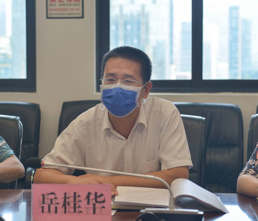 岳桂华对驻村第一书记提出希望和要求 岳桂华对驻村第一书记提出希望和要求