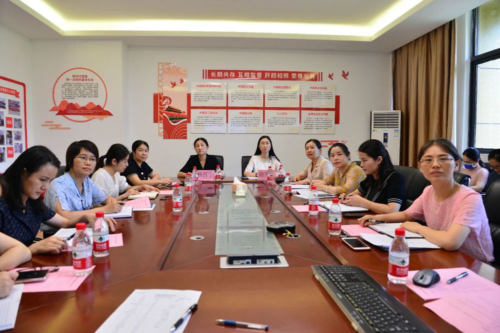 延续性护理座谈会现场 延续性护理座谈会现场
