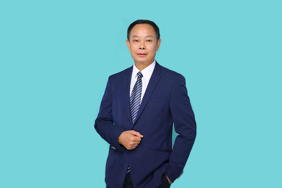 李伟伟 李伟伟