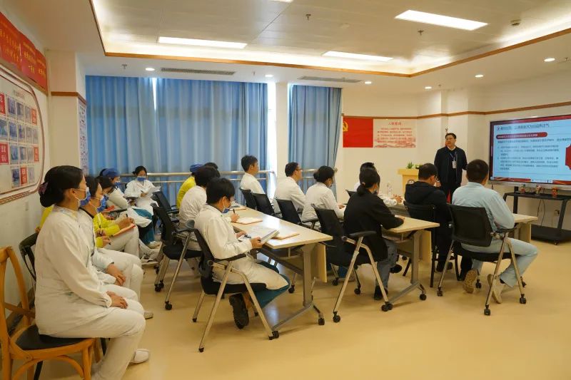 党课现场 党课现场