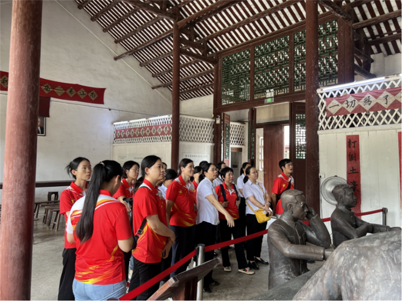 参观经正书院