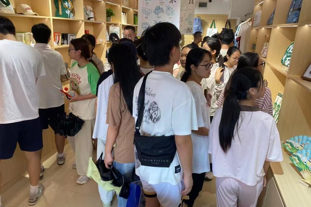 添加图片描述 添加图片描述