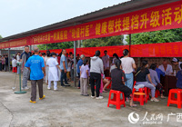 【人民网】“远水”解“近渴” 村民家门口有“医”靠