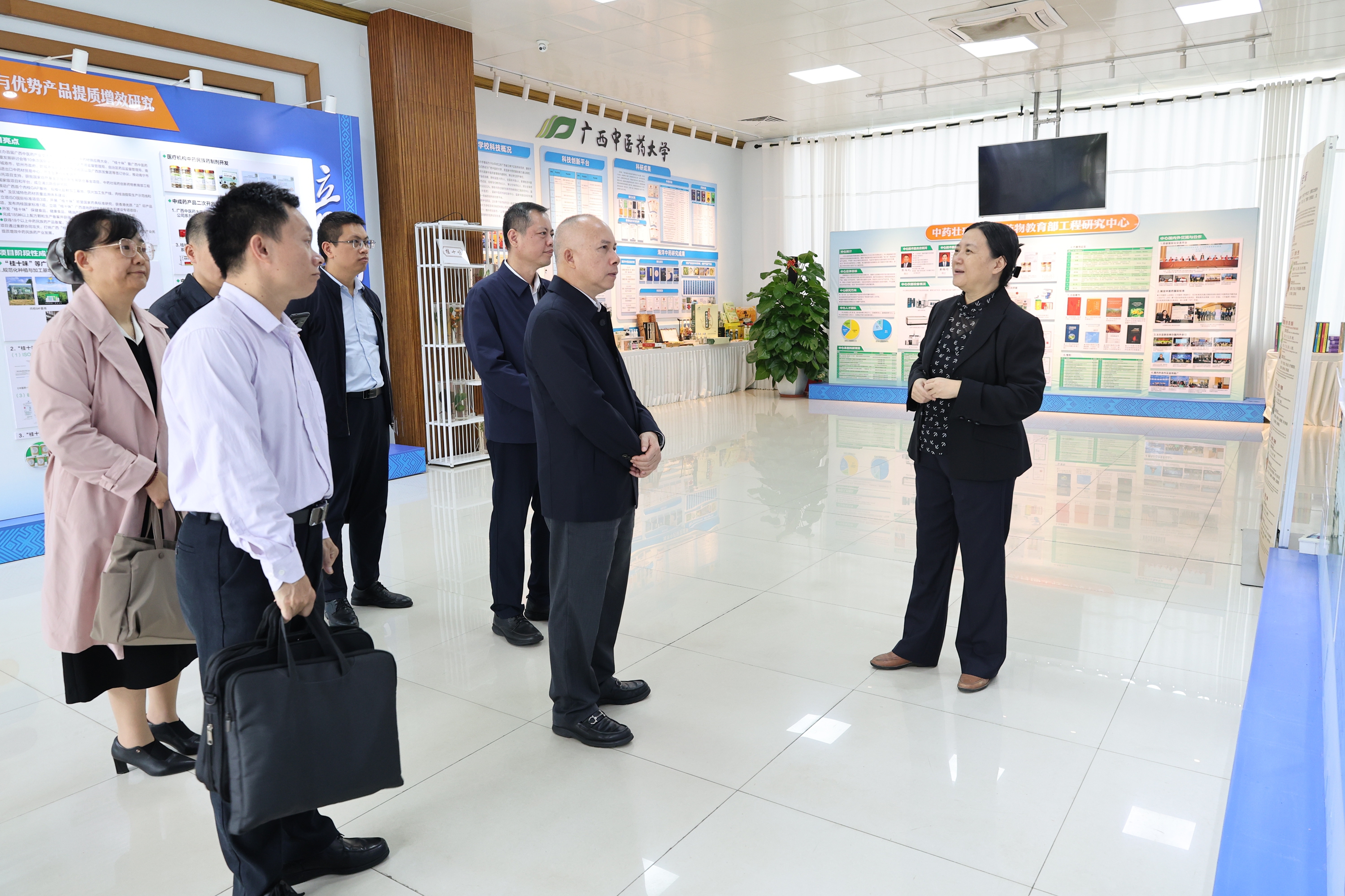 添加图片描述 添加图片描述