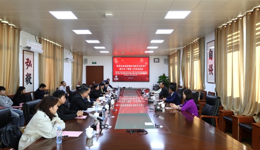 越南海防市教育与培训厅副厅长丁明俊一行访问我校