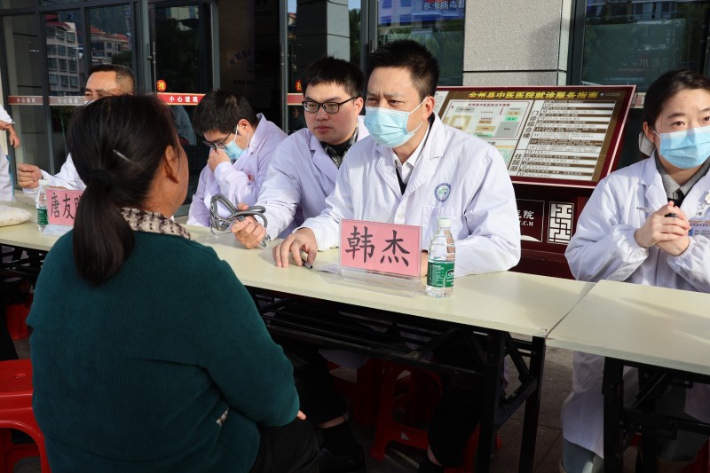 韩杰2.jpg 韩杰2.jpg