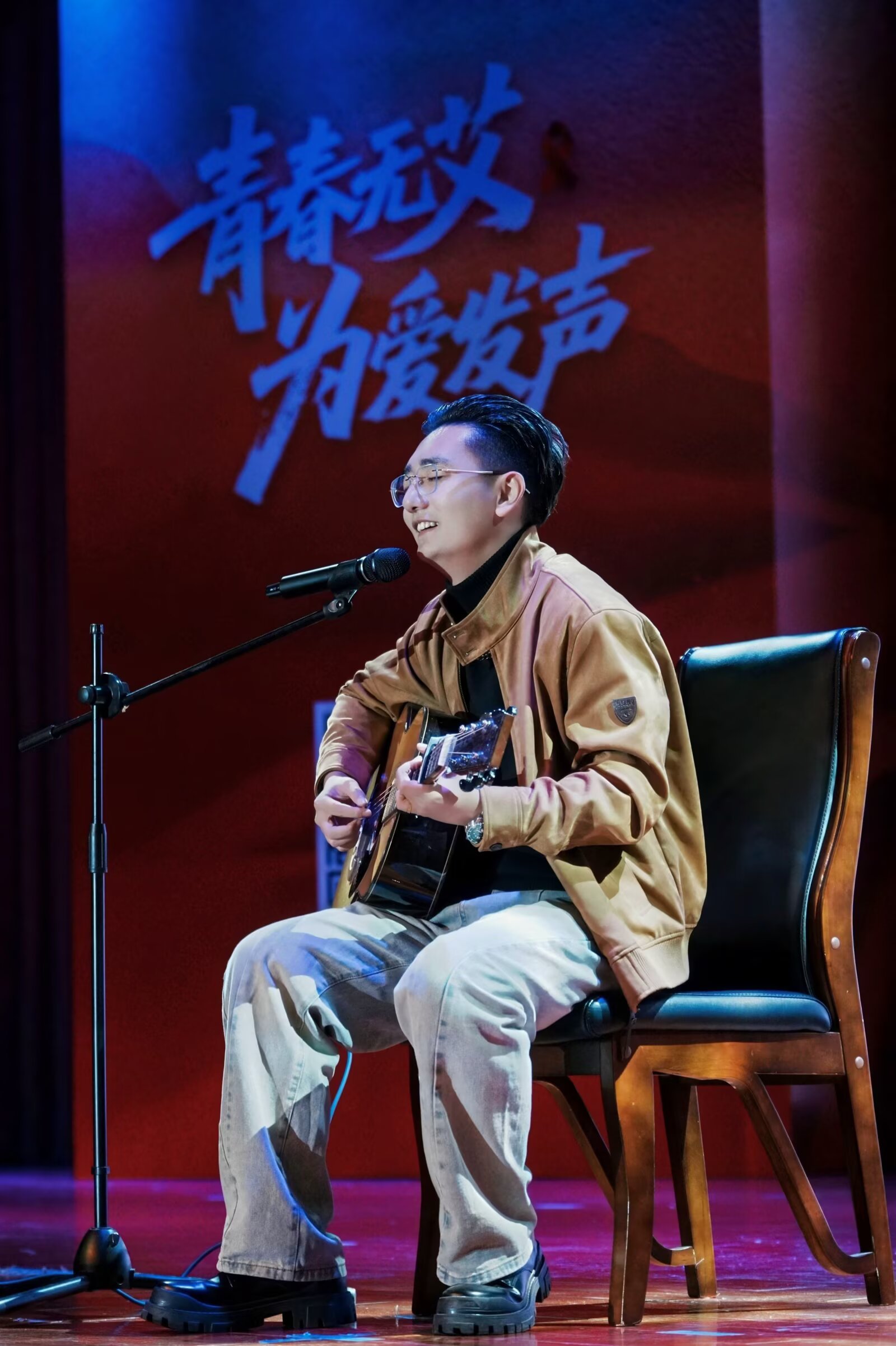 ▲于淳光舞台表现