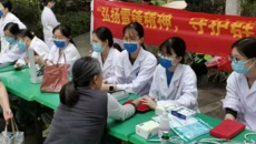 研究生院国壮研究生第二党支部开展“学雷锋”义诊活动