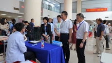 学校举办2026届毕业生“春季促就业攻坚行动”高职类双选会暨基层就业专场招聘会