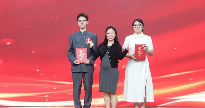 学校2026年中华经典诵读比赛圆满落幕