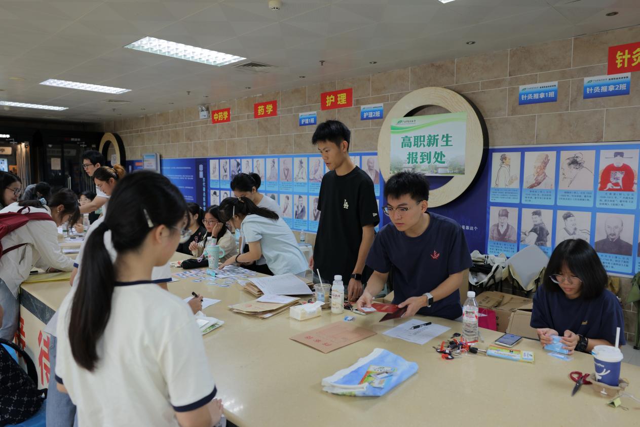 添加图片描述