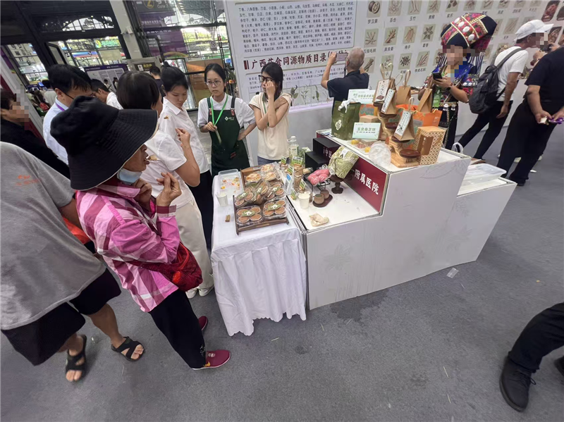 我院营养科产品展示_副本