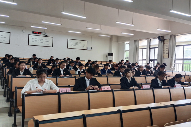 学代会现场 学代会现场