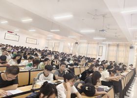 坚定科技道路，勇创国家辉煌｜我校成功举办“科技自立自强·中华民族伟大复兴的硬核支撑”主题讲座