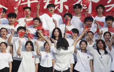 烽火淬炼脊梁，青春歌颂传承|我校2025年新生合唱比赛圆满落幕