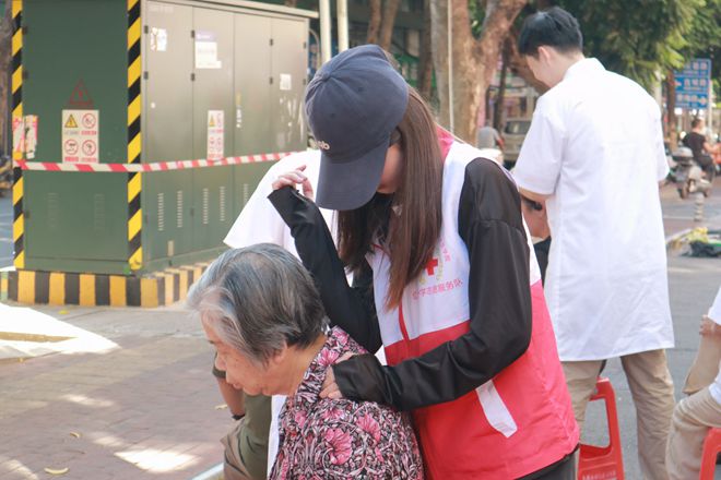 中医手法按摩