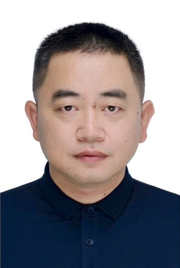 汪斌+硕导照片