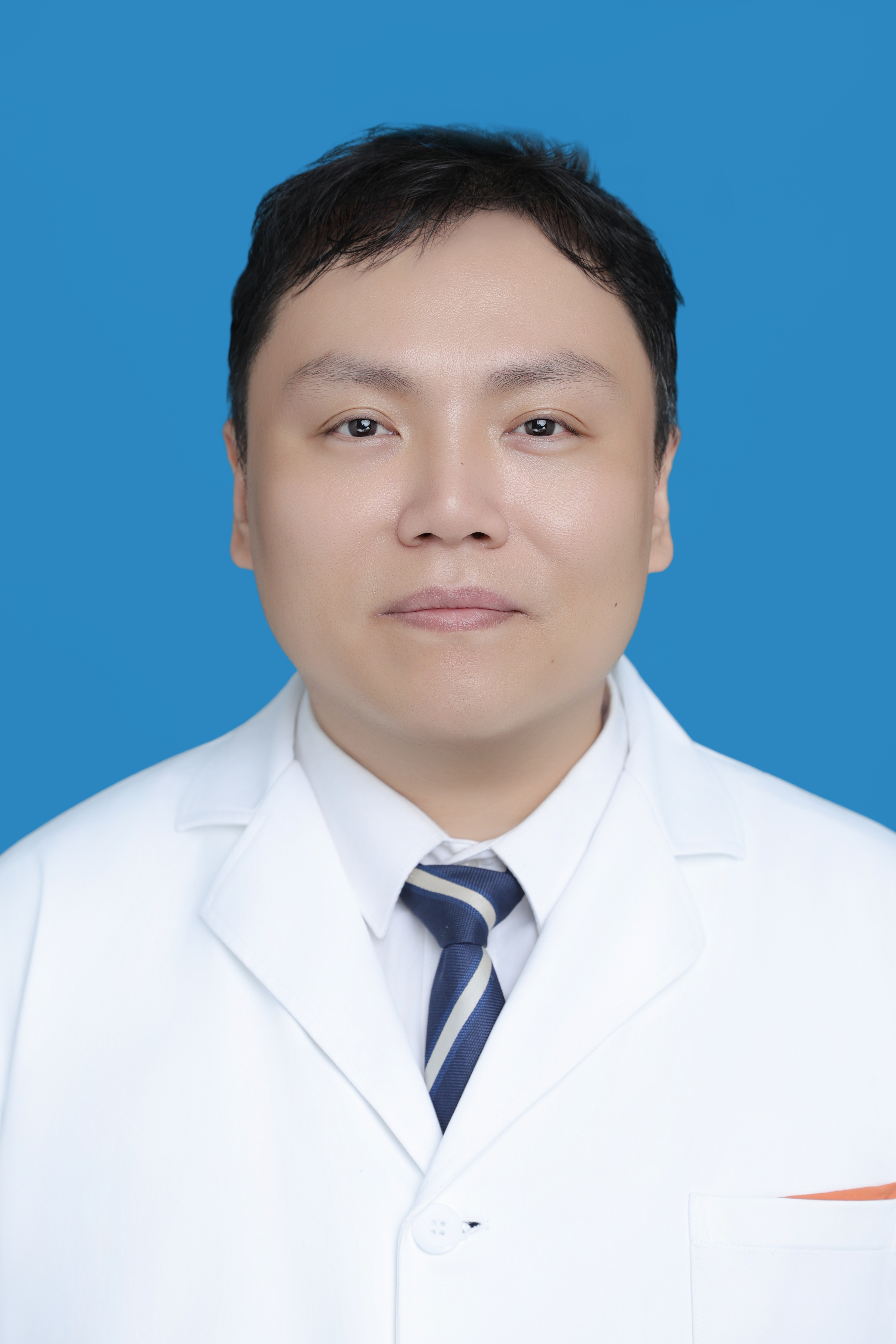 廖文彦硕导照片