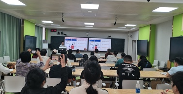 壮医药学院联合瑶医药学院开展教学主题讲座